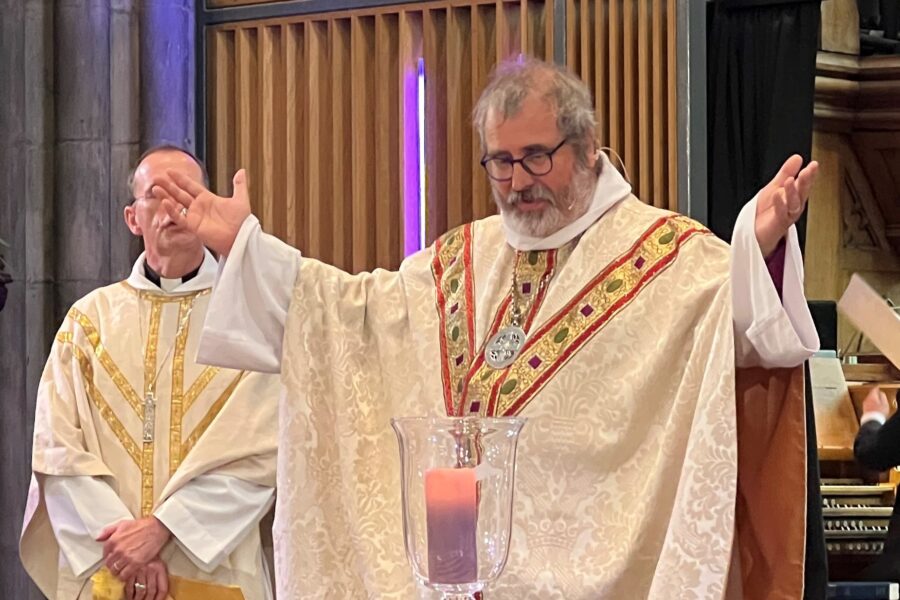 Primus condemns deportations as Synod opens