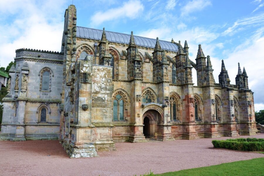 The Queen Remembered, Part 2: Rosslyn Chapel hosts a Royal Visit