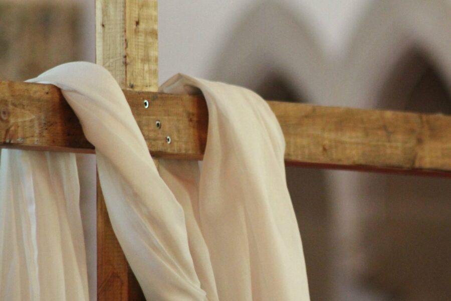 ‘At Easter, let the light of Christ banish darkness’