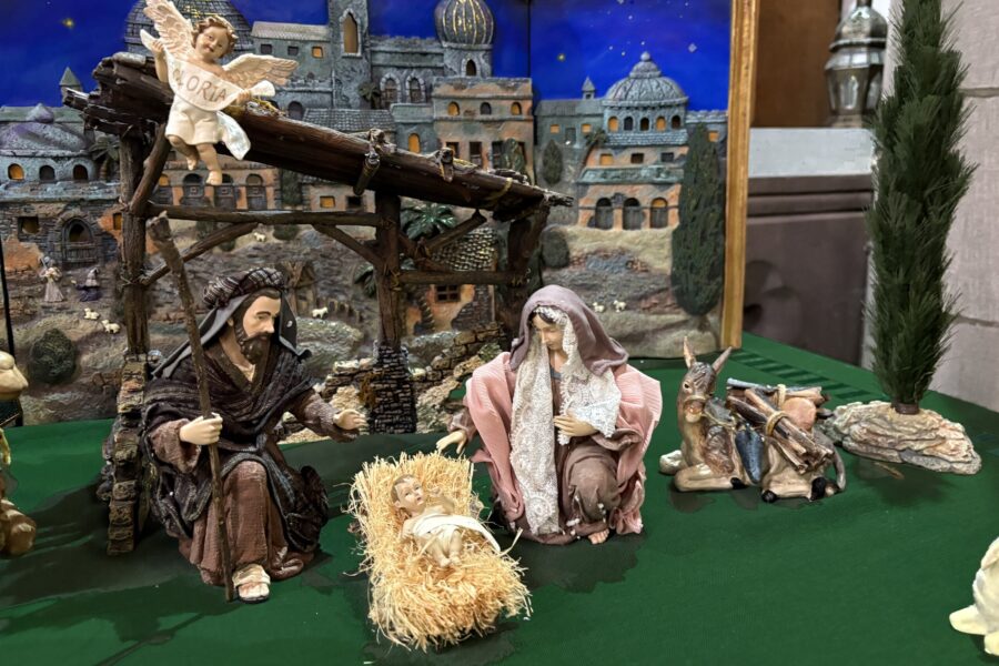‘At Christmas, sing with joy and pray for peace’
